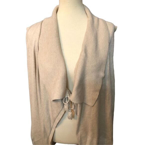 Wool blend Banana Republic beige open front large lapel wool blend sleeveless ca - Picture 2 of 7